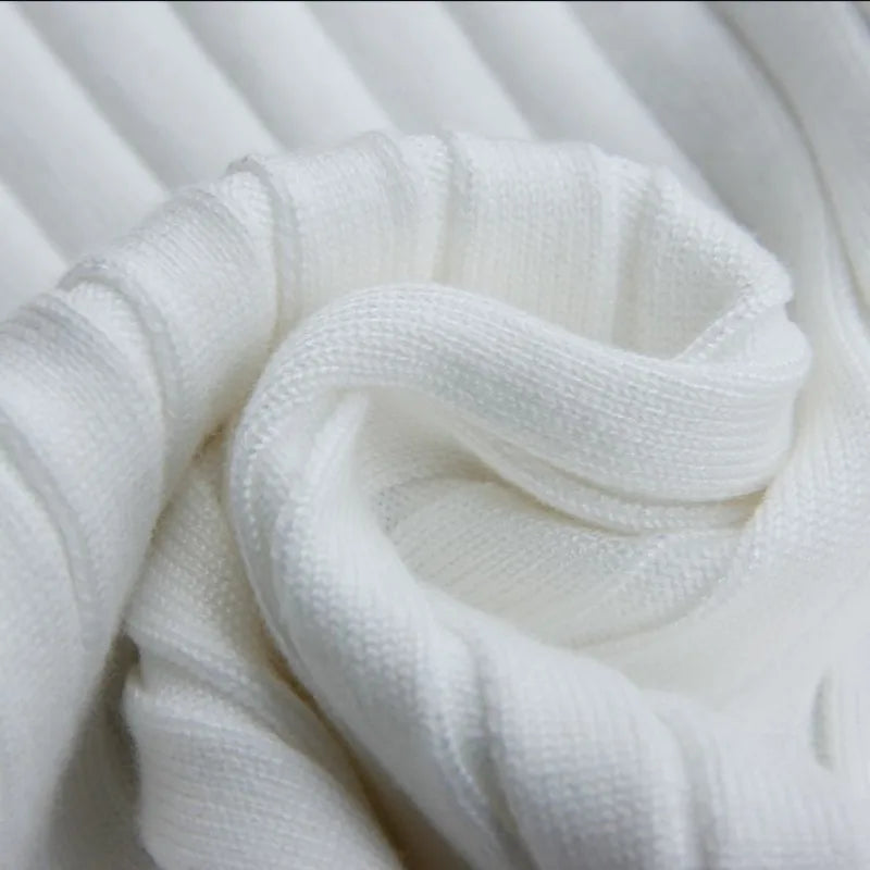 Halbturn	V Neck Knitted T Shirt